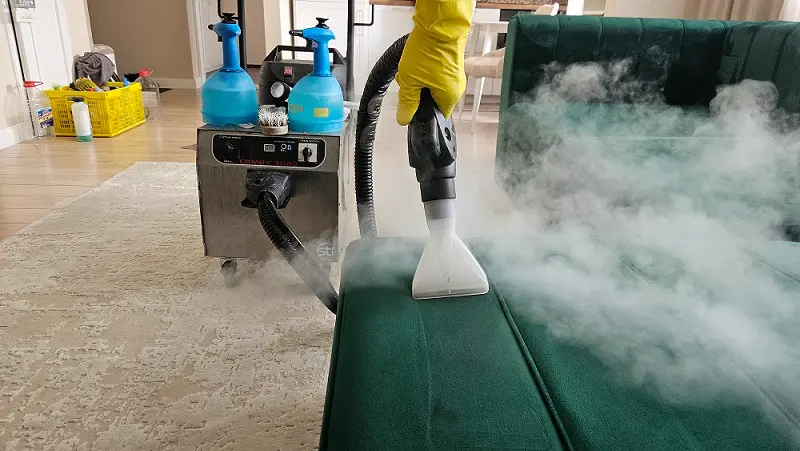 curățare canapele Oradea cu echipament profesional – injecție extracție CleanSpot