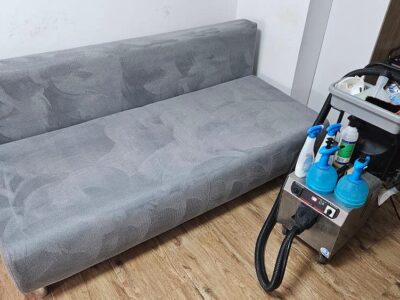 Curatare-Canapele-Oradea-Echipamente-Profesionale-CleanSpot-Oradea Curățare Canapele Oradea cu Echipamente Profesionale | CleanSpot Oradea