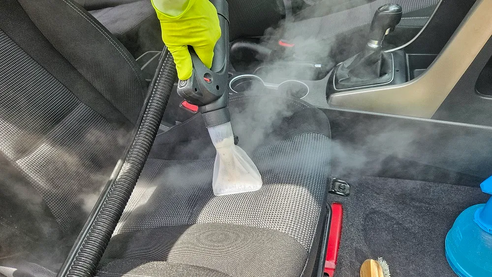 curatare-profesionala-interior-auto-oradea
