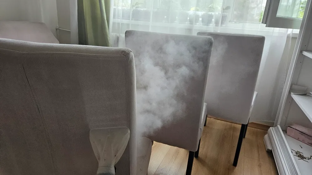 Igienizare tapițerie cu aburi – CleanSpot Oradea